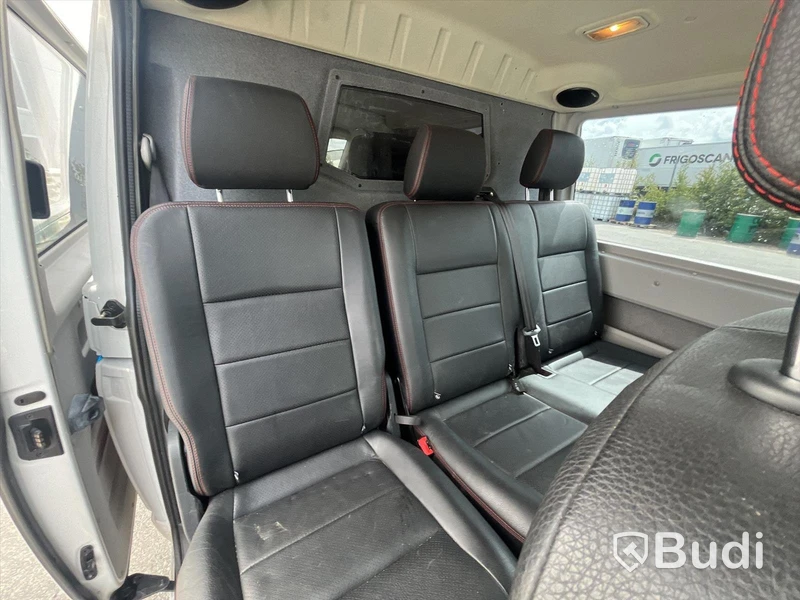 Skåpbil Volkswagen Transporter Combi T32 2.0 TDI 4Motion DSG Sequential | 204hk | 2016
