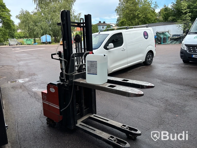 Åkstaplare BT LSF 1250 / 11