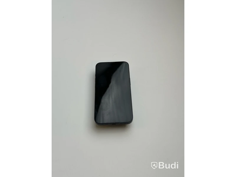 Mobil Apple iPhone 13 128GB. OBS! Repad skärm.