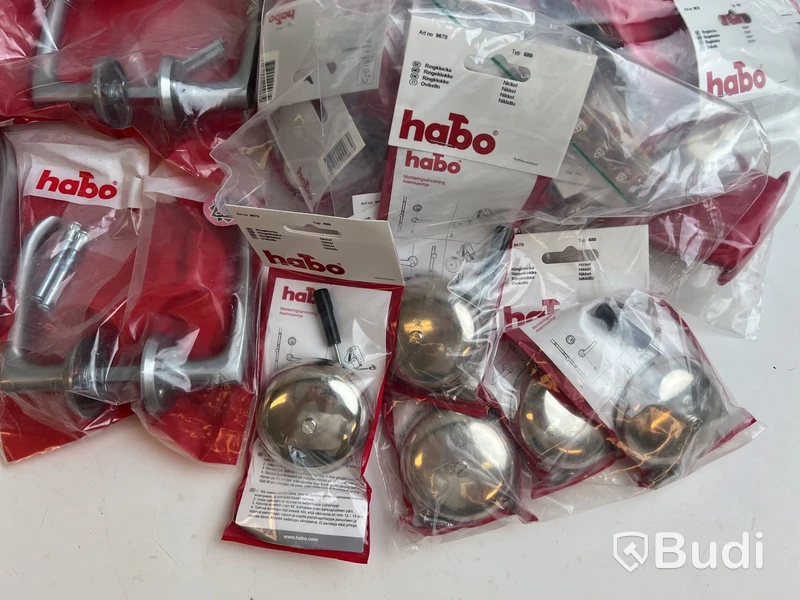 Parti med diverse produkter från Habo