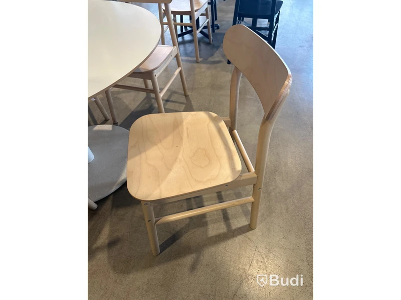 Runt matbord samt 5 st. Stolar