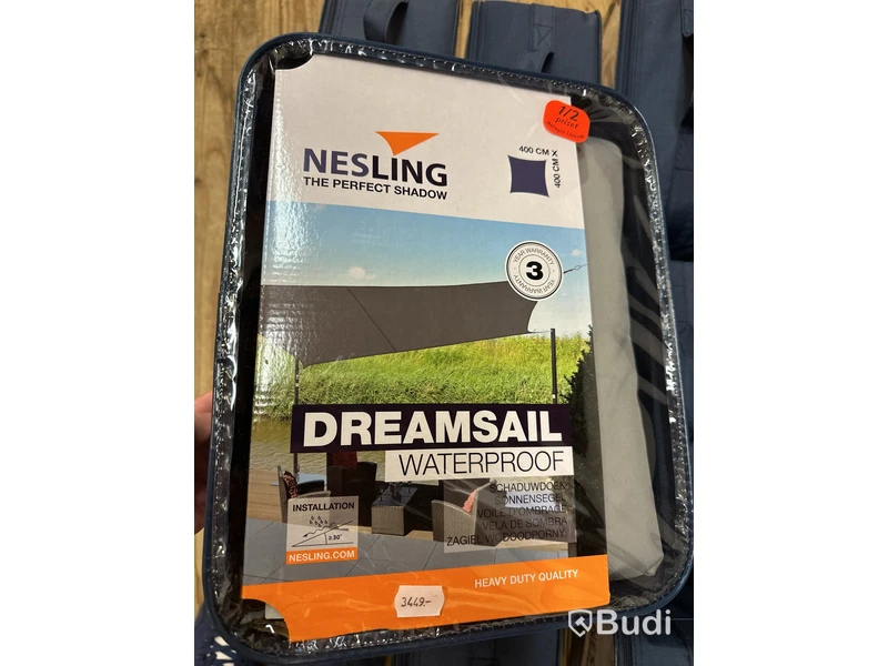Solsegel - Nesling