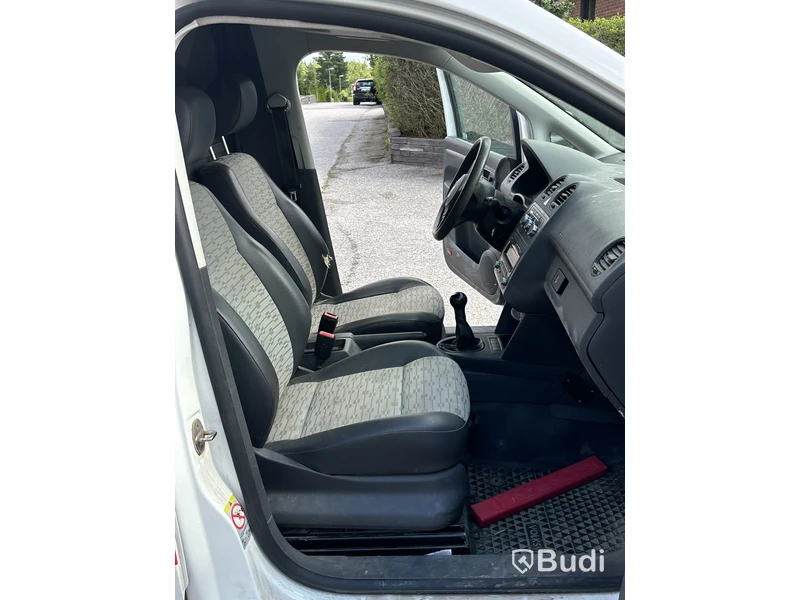 Volkswagen Caddy Maxi Eco Fuel | 15776 mil | 2010