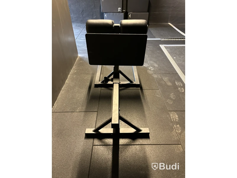 1 st GHD-bänk Kraftmark