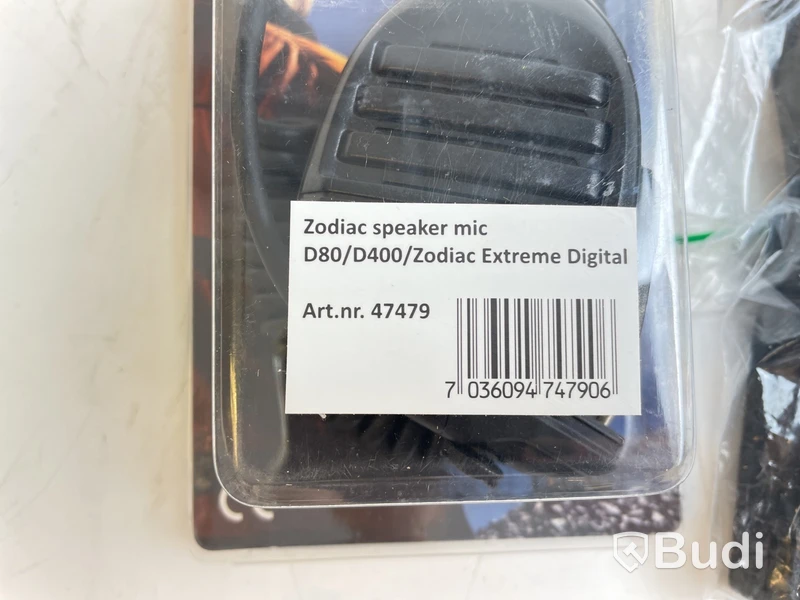 5 st. Litiumbatterier och 1 st. Speaker mic, Zodiac
