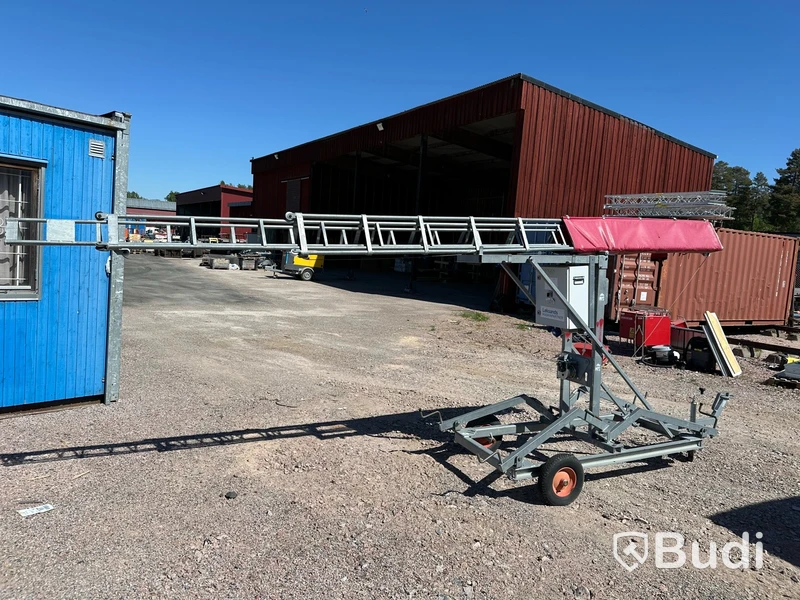 Strålkastarmast Conlight 12 på vagn - Perfekt för byggarbetsplatser och evenemang
