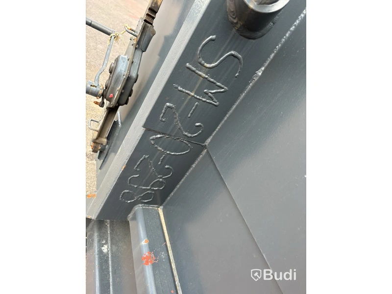 Lastväxlarcontainer med lock