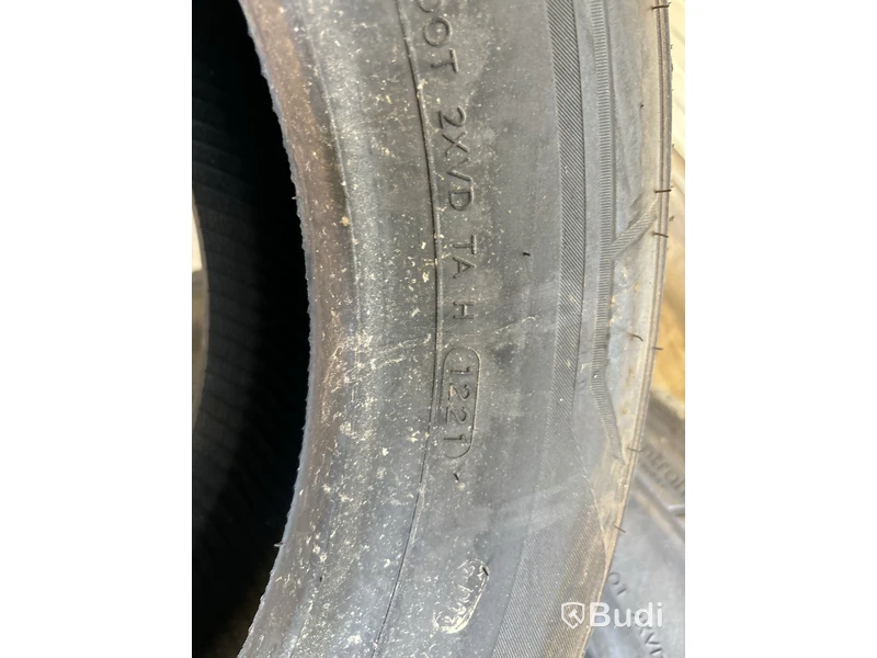2 st däck Hankook 205/75 R16C, (Nya)