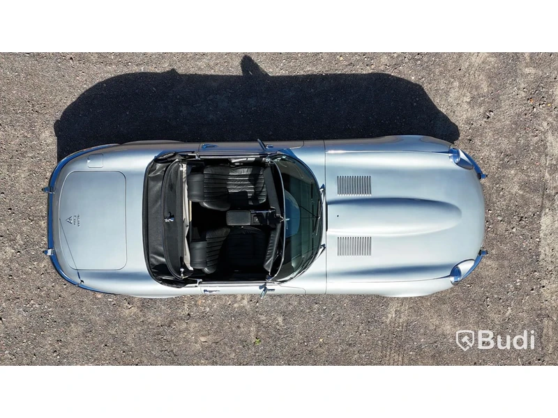 Jaguar E-type roadster | V12 | ca 5000 mil | 1973
