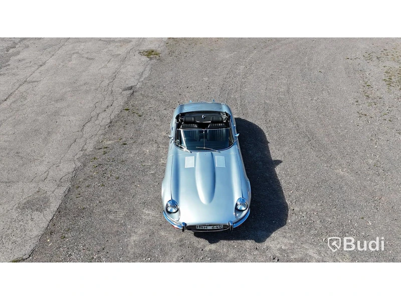 Jaguar E-type roadster | V12 | ca 5000 mil | 1973
