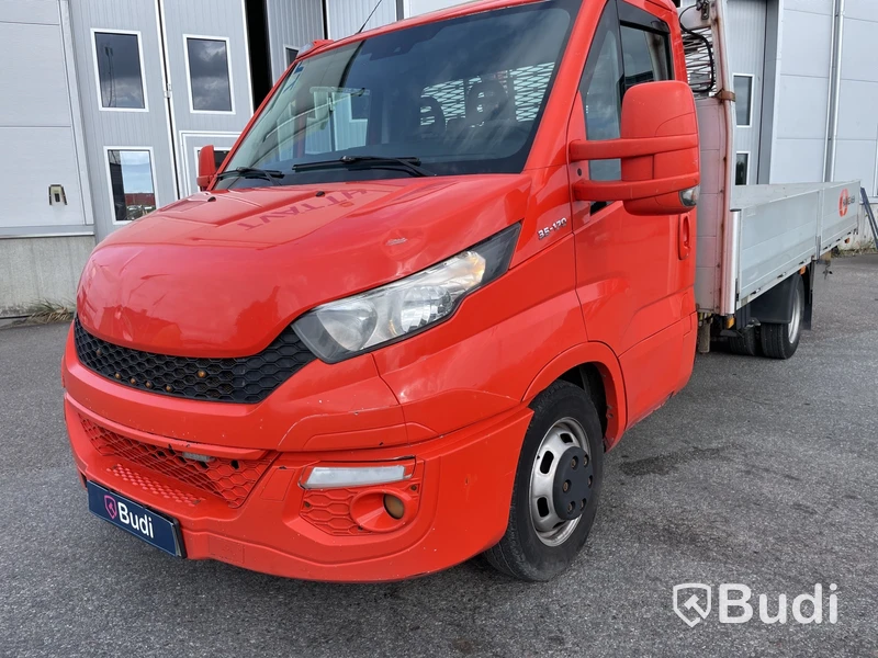 IVECO DAILY 35C17H Kranbil | Besiktigad tom: 2025-05-31
