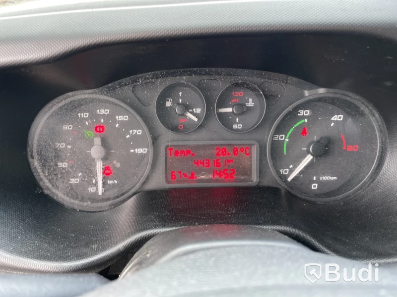 IVECO DAILY 35C17H Kranbil | Besiktigad tom: 2025-05-31