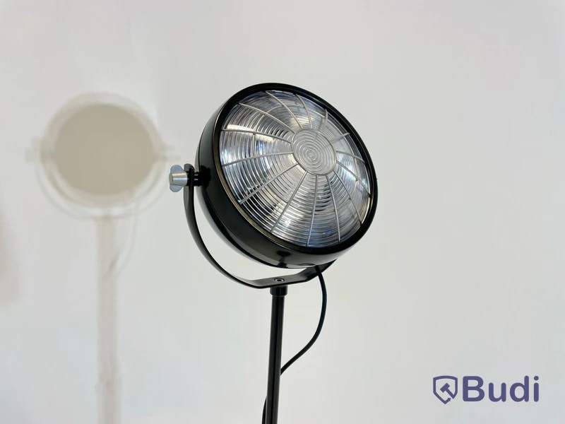 Golvlampa Ikea Svartnora
