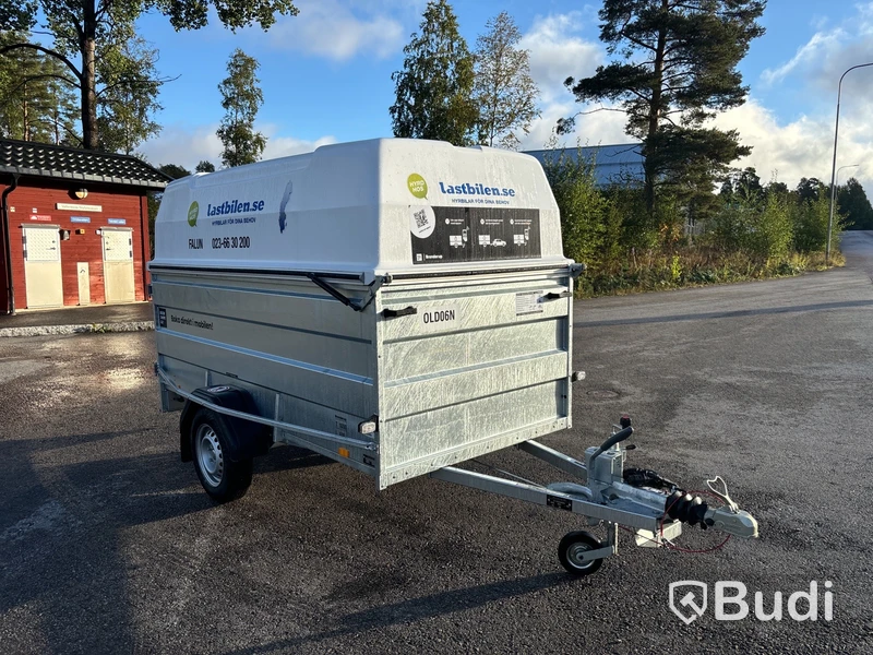 Bromsad släpvagn med kåpa Brenderup LV0750 - 2024