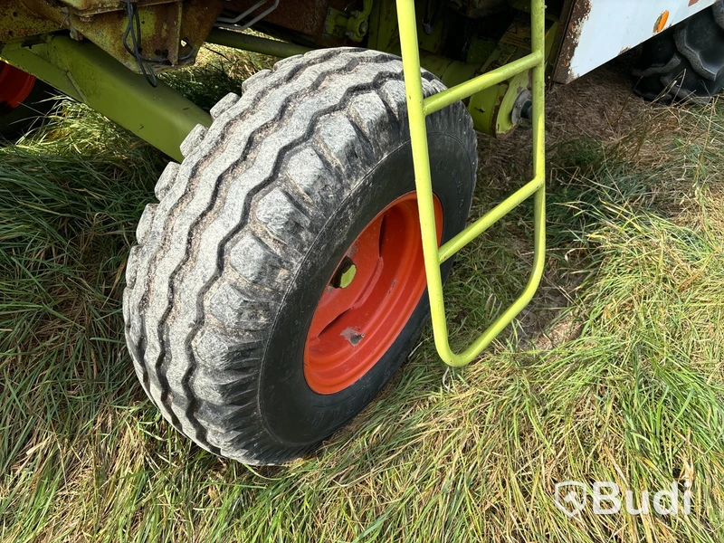 Skördetröska Claas Dominator 68