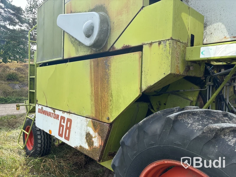 Skördetröska Claas Dominator 68