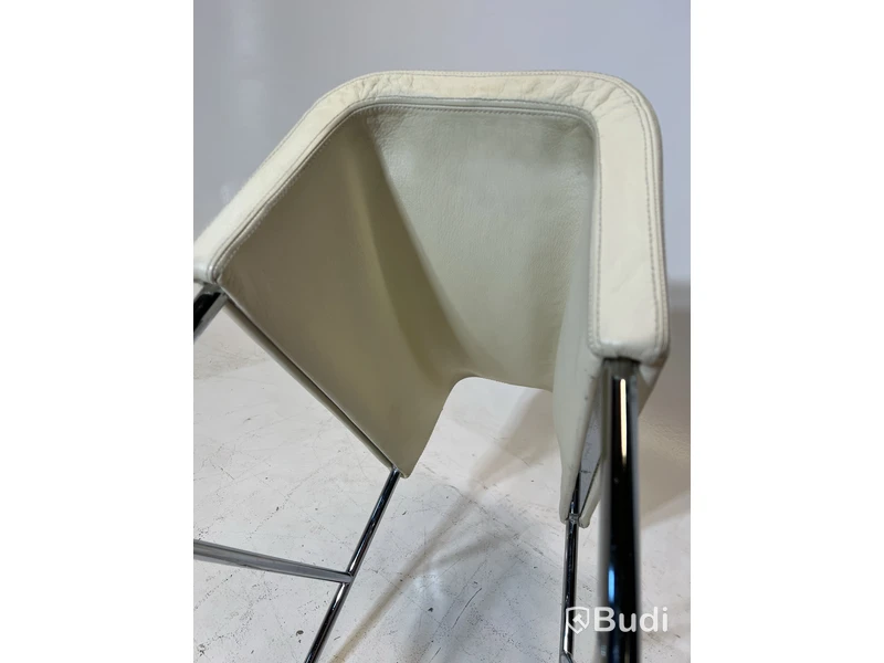 Sittpall Materia Plint, Design Sandin & Bürlow, större modell