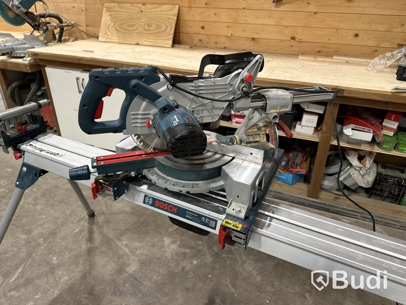 Bosch kap- & gersåg med stativ