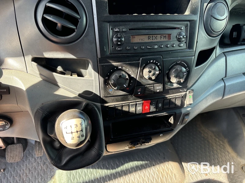 Flakbil med sovhytt Iveco Daily 35C18, -2009 - EXPORT