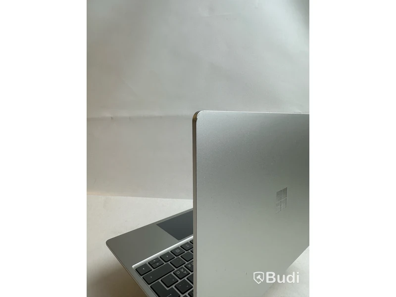 Dator Microsoft Surface Laptop Go.