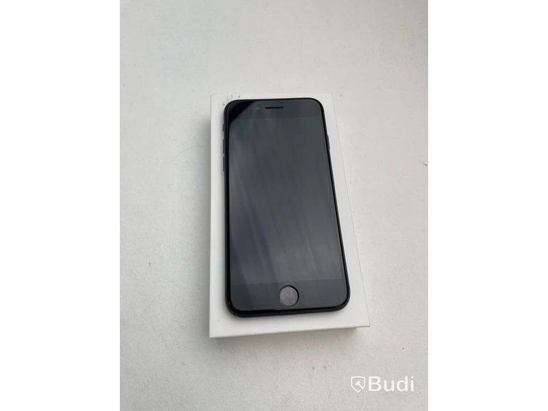 Mobil Apple iPhone SE. OBS! Skador på baksidan.