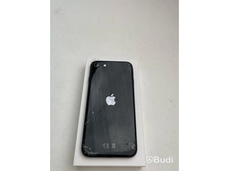 Mobil Apple iPhone SE. OBS! Skador på baksidan.