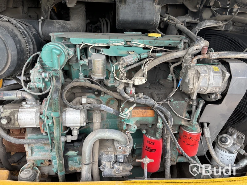 Hjullastare Volvo L45B | 6348h | 2008 | Planerskopa | Gafflar
