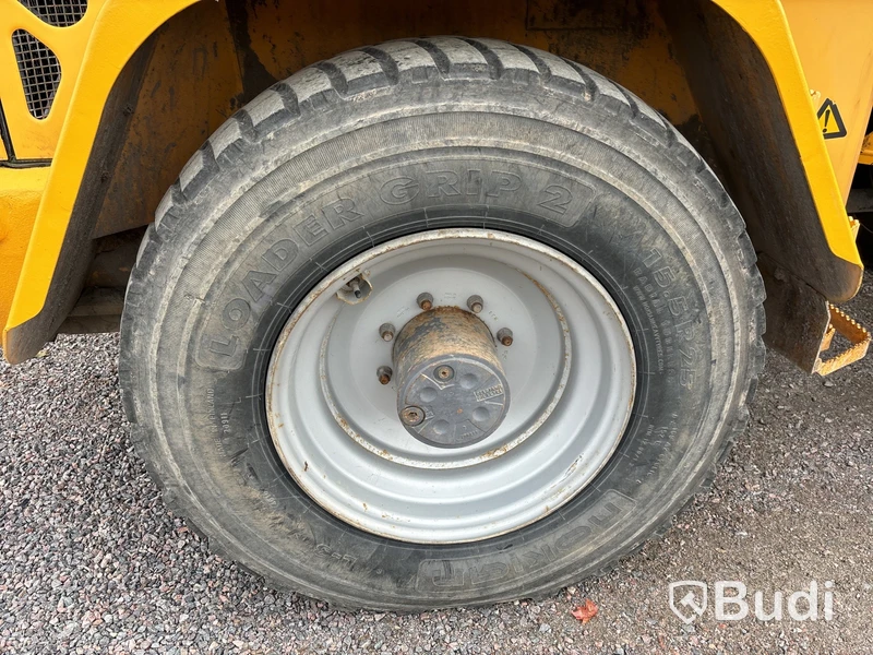 Hjullastare Volvo L45B | 6348h | 2008 | Planerskopa | Gafflar