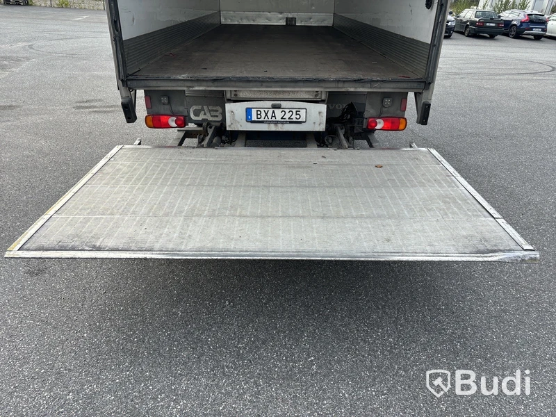 Volvo FL 210 | 12537 mil | 2018 | Zepro | värme i CAB-skåp - EXPORT
