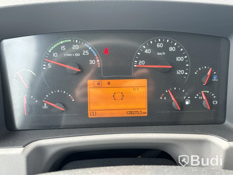 Volvo FL 210 | 12537 mil | 2018 | Zepro | värme i CAB-skåp - EXPORT