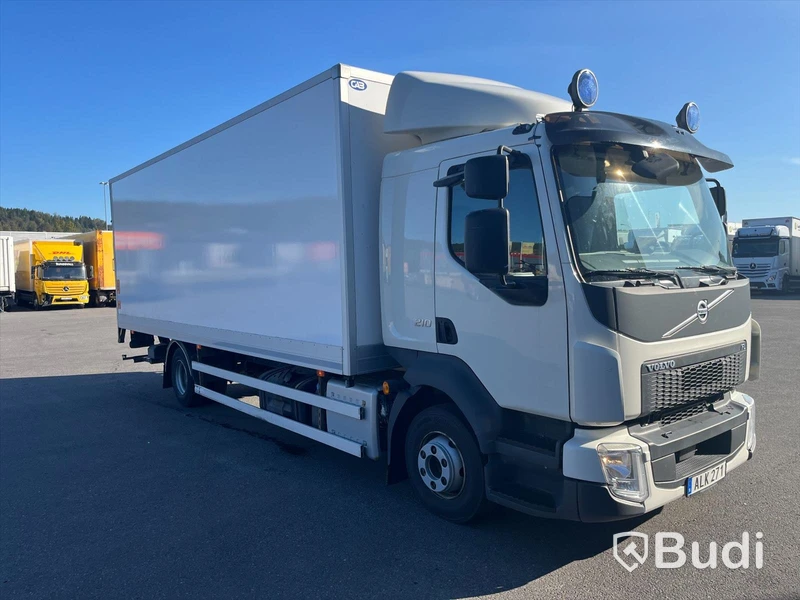 Volvo FL 210 | 9906 mil | 2018 | Zepro | värme i CAB-skåp - Momsfri försäljning EU