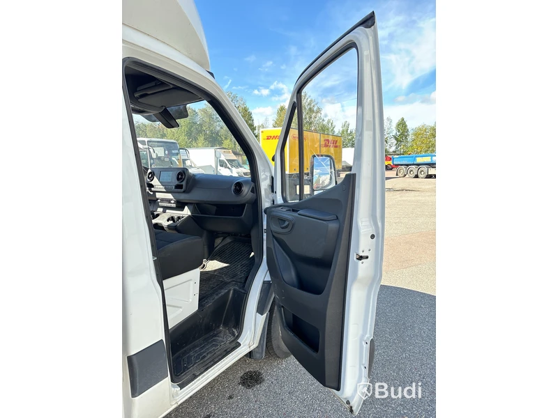 Mercedes-Benz Sprinter | 2281 mil | 2022 | Zepro | sidodörr | Ydreskåp - EXPORT