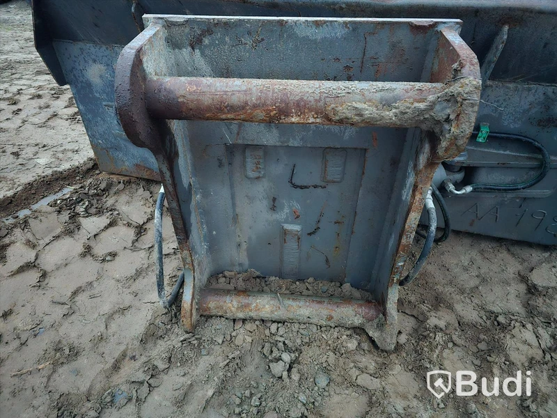 Hydraulisk slänt/planeringsskopa