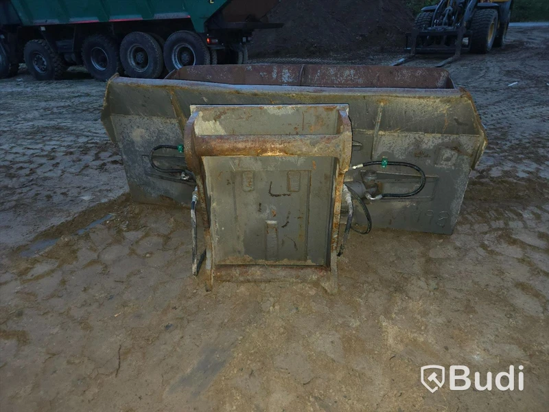 Hydraulisk slänt/planeringsskopa