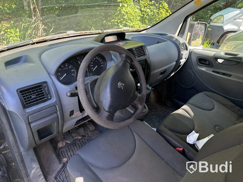 Peugeot Expert 2.0 HDI Skåp (128hk) -2012 (rep-objekt) - EXPORT