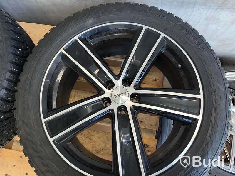 Dubbdäck på fälg till Volvo XC90 D5 AWD 2018