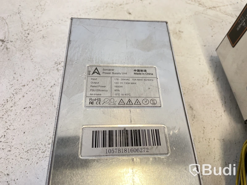 Parti med gruvmaskiner/miners för Bitcoin, Antminer T9+