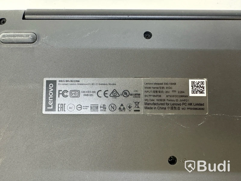 Dator Lenovo IdeaPad 330. OBS! Inget OS, defekt musplatta.