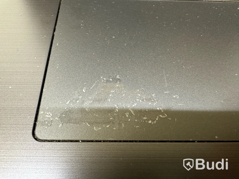 Dator Lenovo IdeaPad 330. OBS! Inget OS, defekt musplatta.