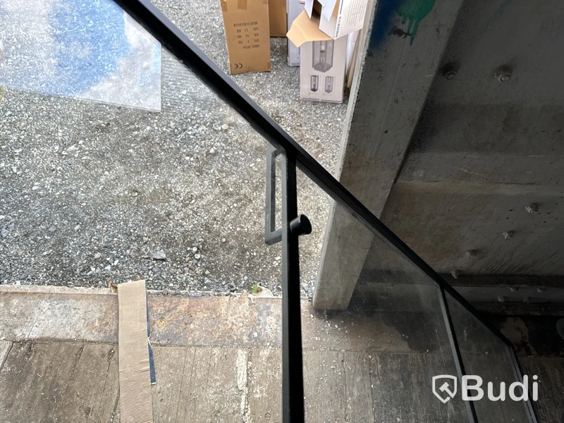2 st. Innerdörrar i glas med aluminiumprofil