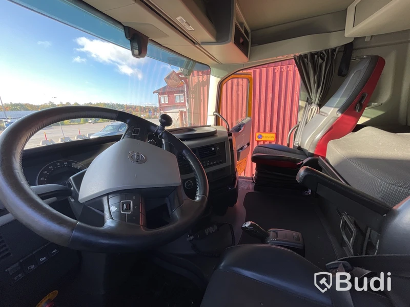 Tippbil Volvo FH 8X4 16.1 I-Shift  550 hp -2014 | Reparationsobjekt