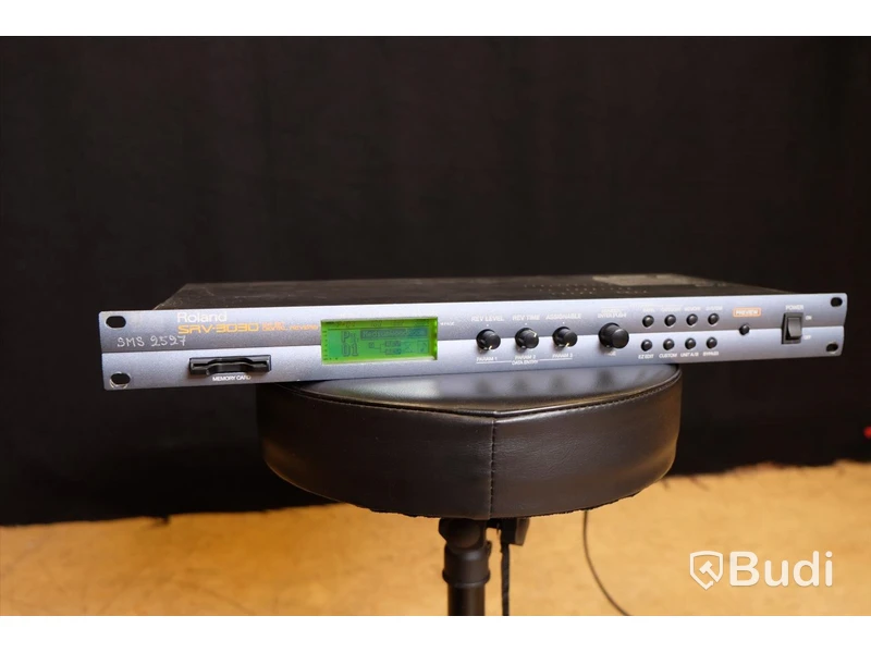 Roland SRV3030 24bit digital reverb