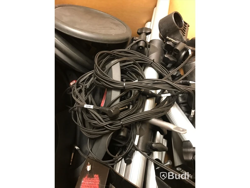 Diverse reservdelar till Yamaha digitaltrumset