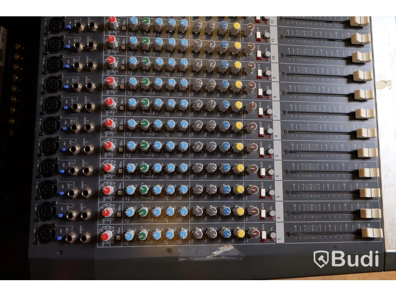 Allen & Heath PA 28
