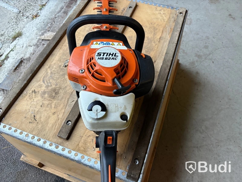 Häcksax Stihl HS 82 RC