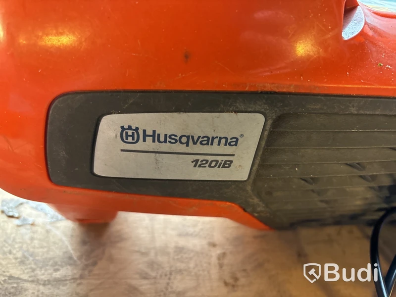 Häcksax & lövblås, Husqvarna, batteridrivna.