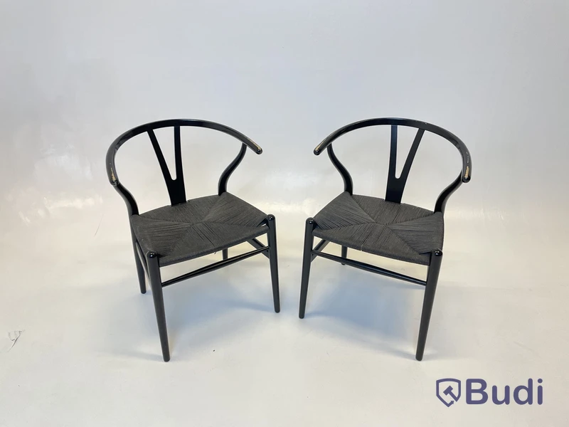 2 st. Stolar Carl Hansen & Son, CH24 svarta