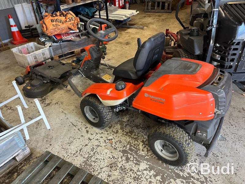 Åkgräsklippare - Husqvarna R 216T AWD