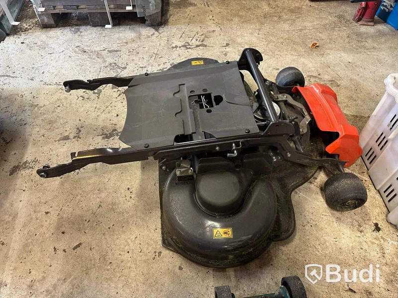 Åkgräsklippare - Husqvarna R 216T AWD