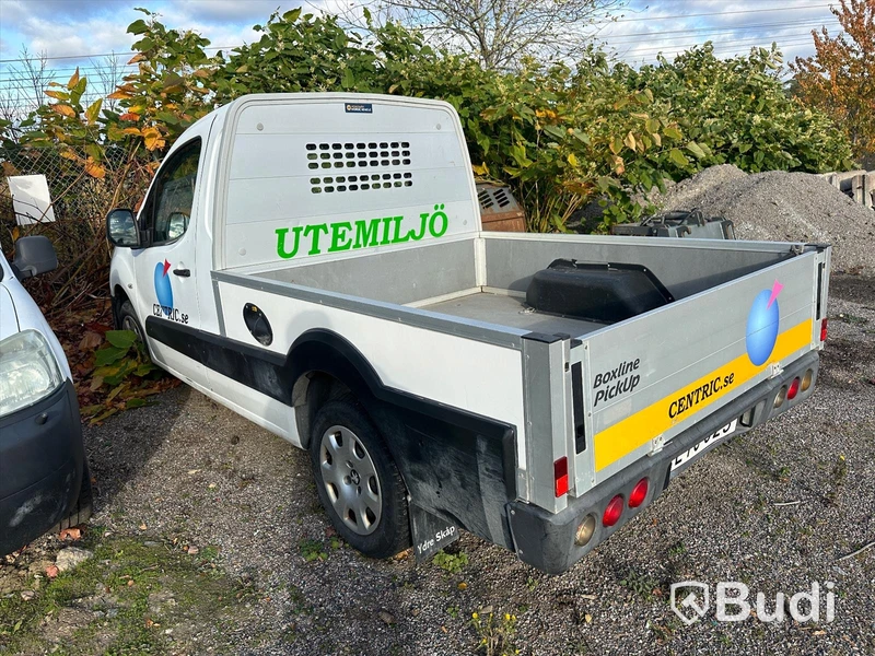 Peugeot Partner Pickup 1.6 HDi Manuell 90HK -2015 | Reparationsobjekt inga nycklar